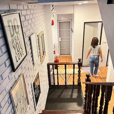 Mini-Me Home, A Cozy Entire House In Old City 清邁 外观 照片