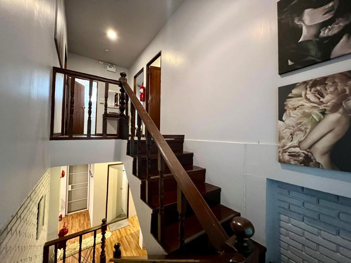 Mini-Me Home, A Cozy Entire House In Old City 清邁 外观 照片
