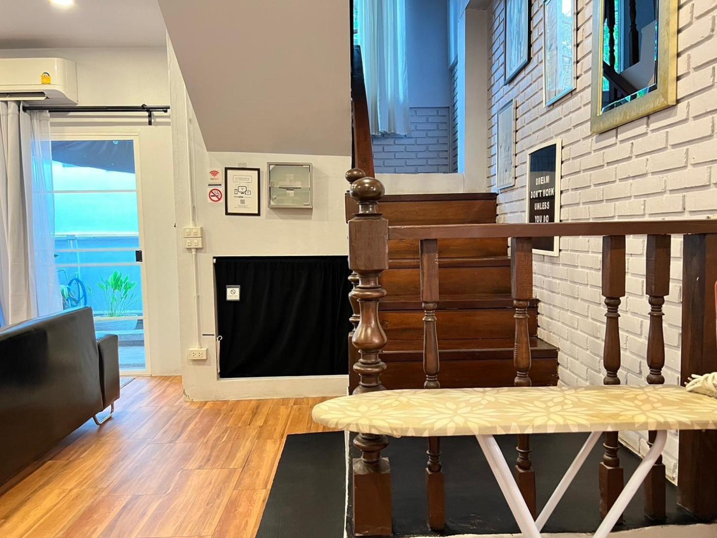 Mini-Me Home, A Cozy Entire House In Old City 清邁 外观 照片